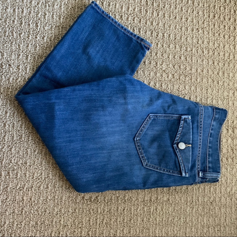 Old Navy “The Flirt” Cropped Jeans